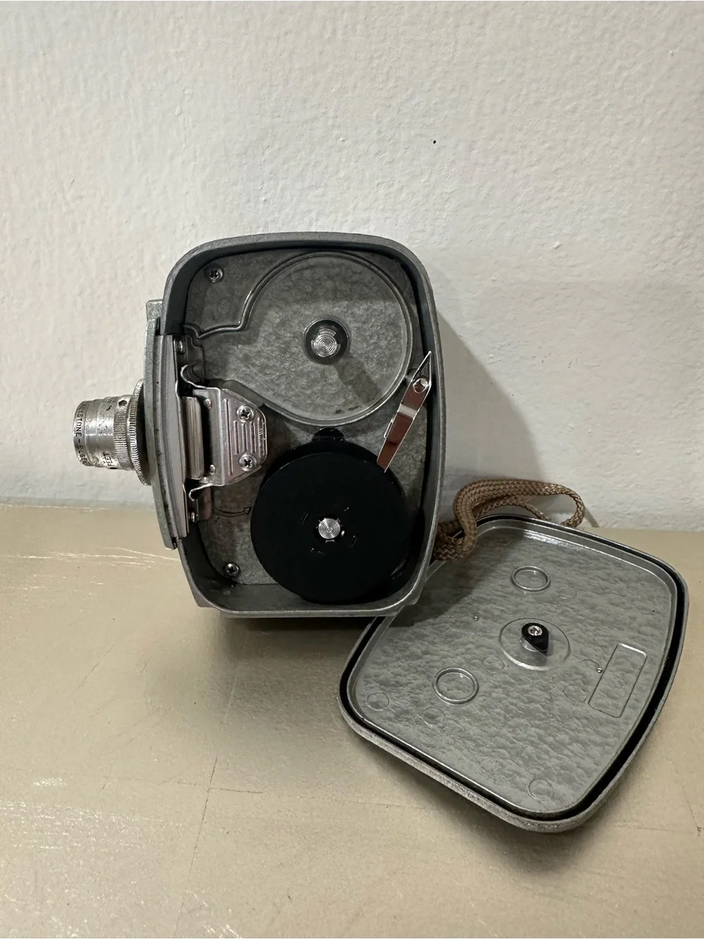 8mm Capri 25 Vintage Camera - Silver